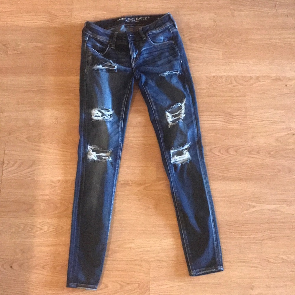 American eagle ripped jeans